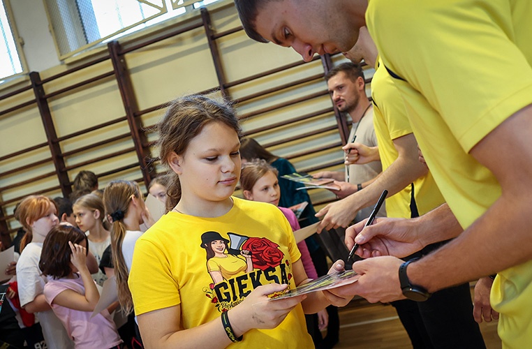 Siatkarze w szkole [GALERIA]