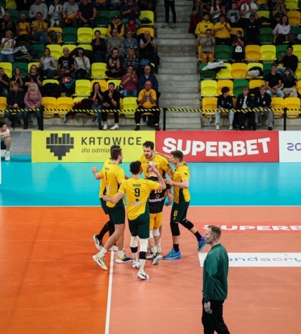 Zwycięstwo w trzech setach [RELACJA]